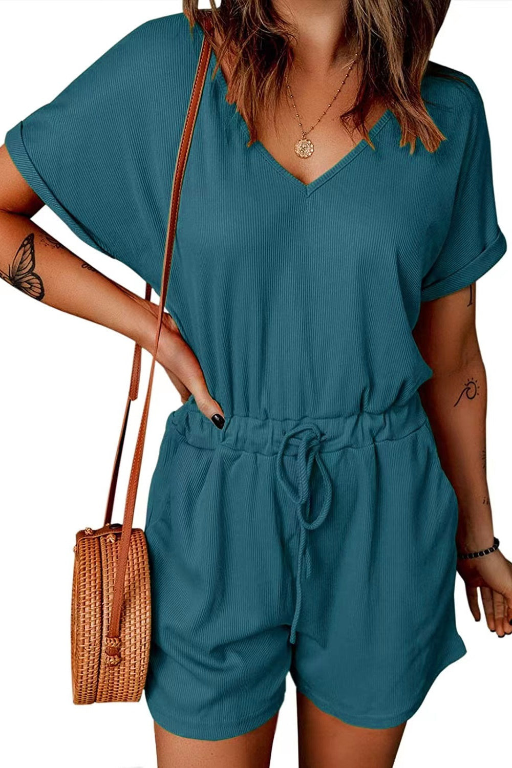 LM | Short-sleeved full-size romper with drawstring and V-neckline