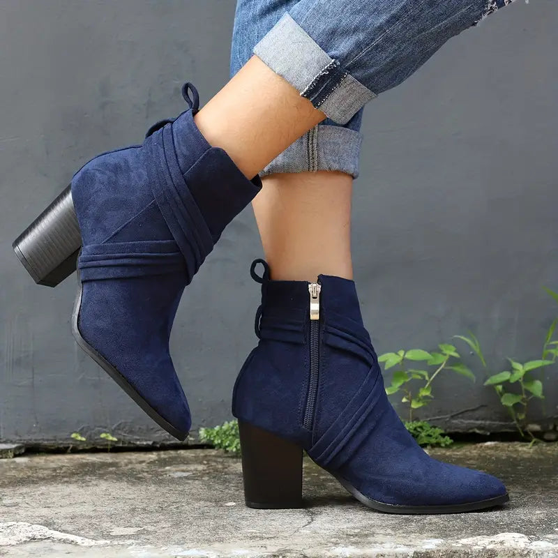 LM | WITH SIDE ZIPPER AND CHUNKY HEELS