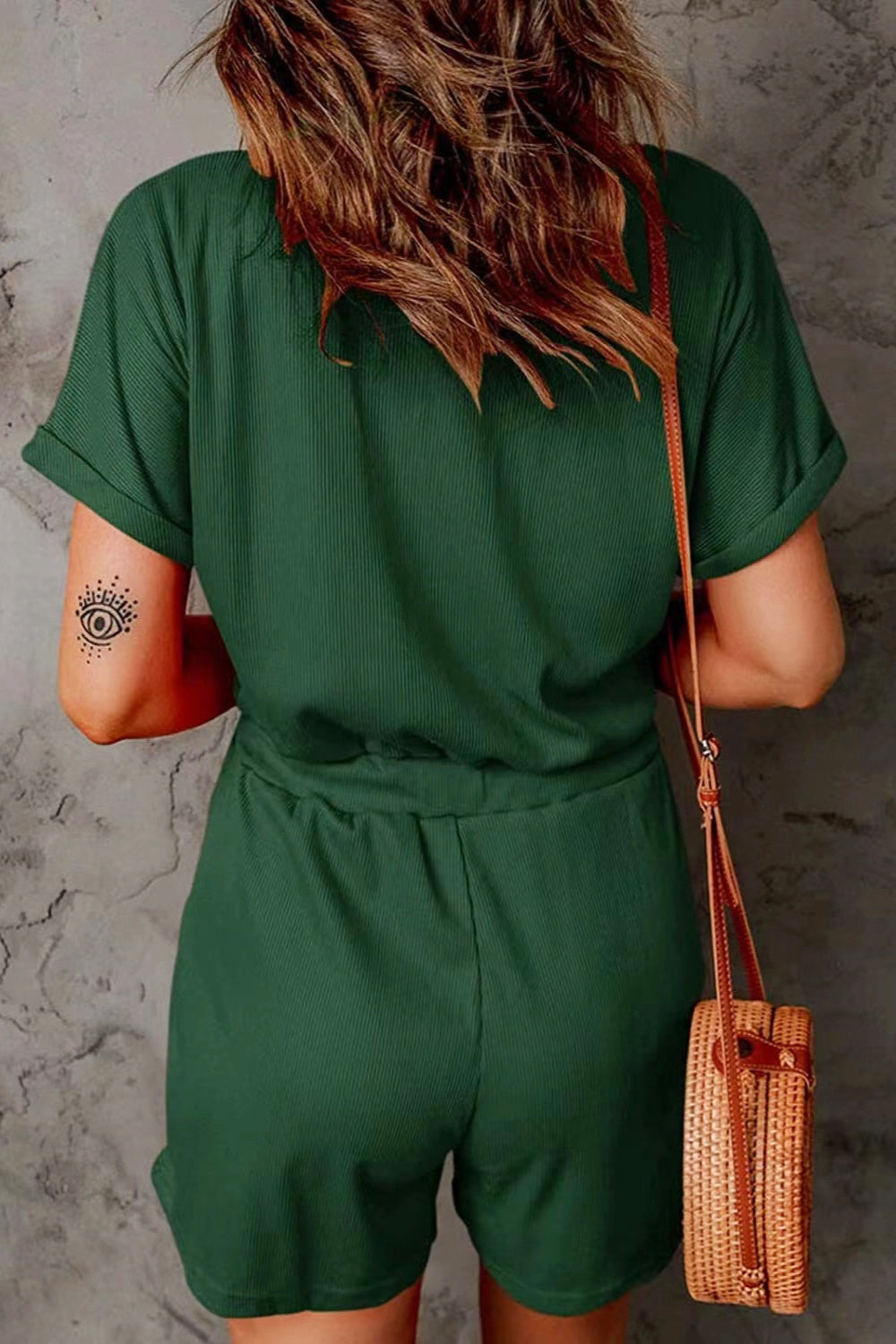 LM | Short-sleeved full-size romper with drawstring and V-neckline