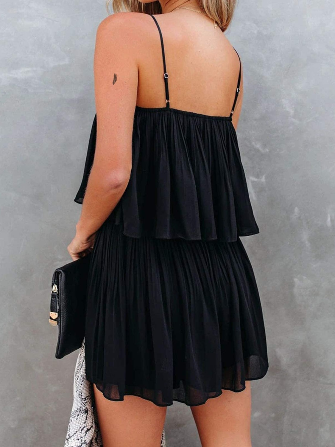 LM | Ruched spaghetti strap romper