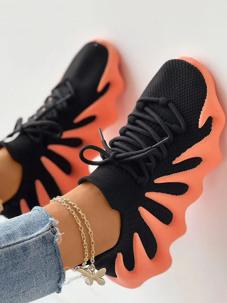 LM | Stylish and airy sneakers