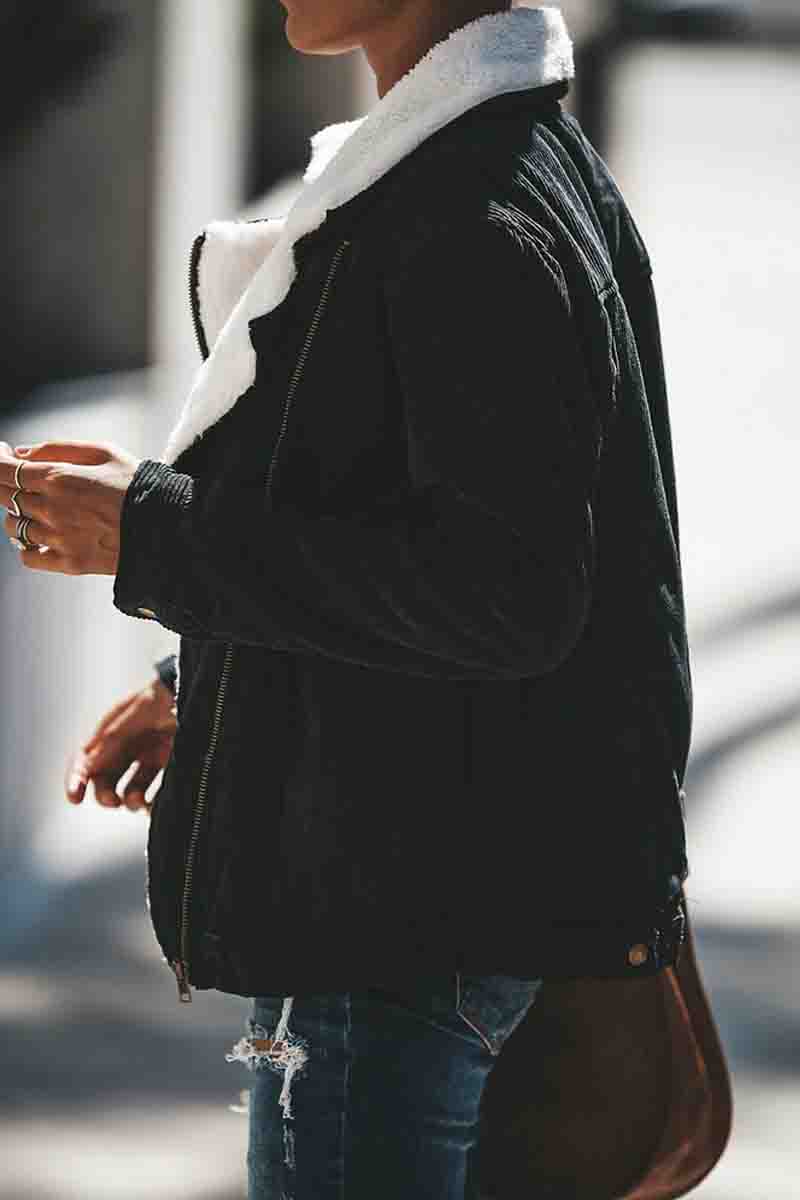 LM | Uncomplicated and chic coat
