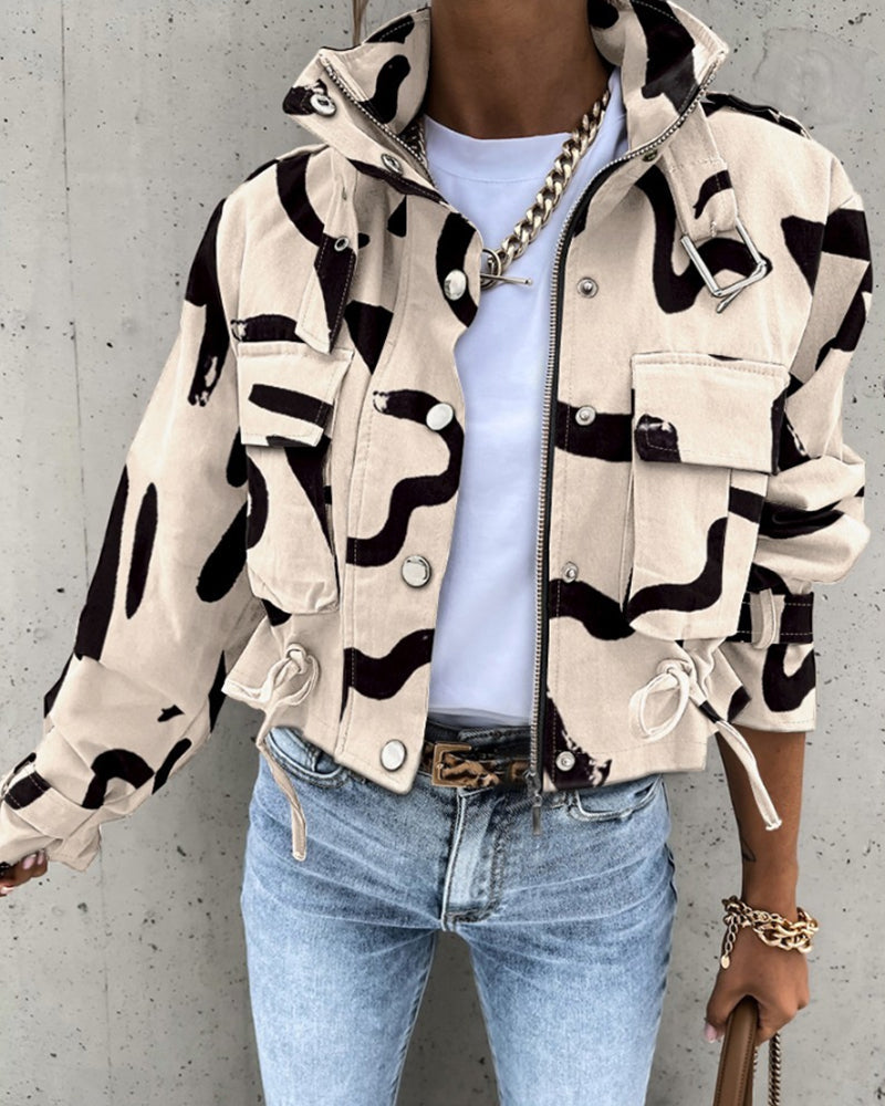LM | Modern and fashionable coat