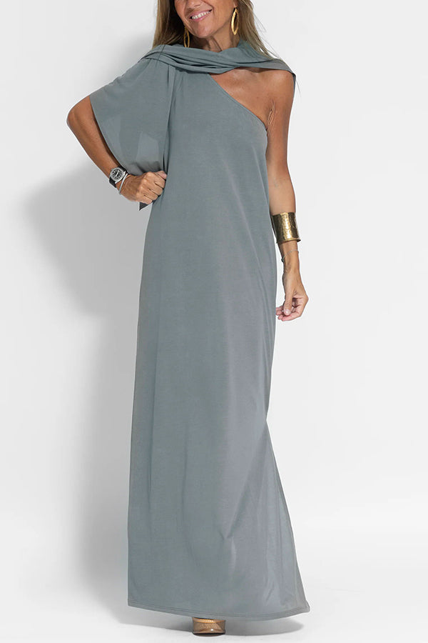 LM | Flawless and free one-shoulder maxi dress with relaxed slit