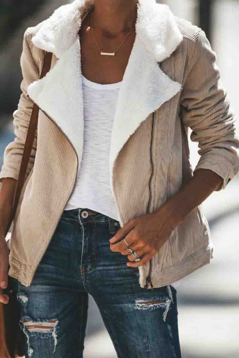 LM | Uncomplicated and chic coat