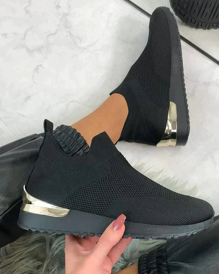 LM | Modern and versatile general garment
