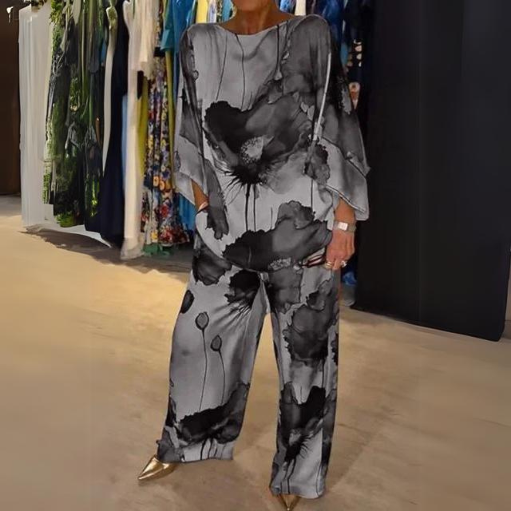 TS | Elegant ensemble for women