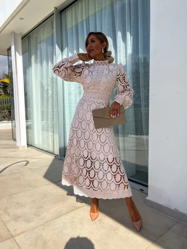 LM | Stylish midi dress in French lace