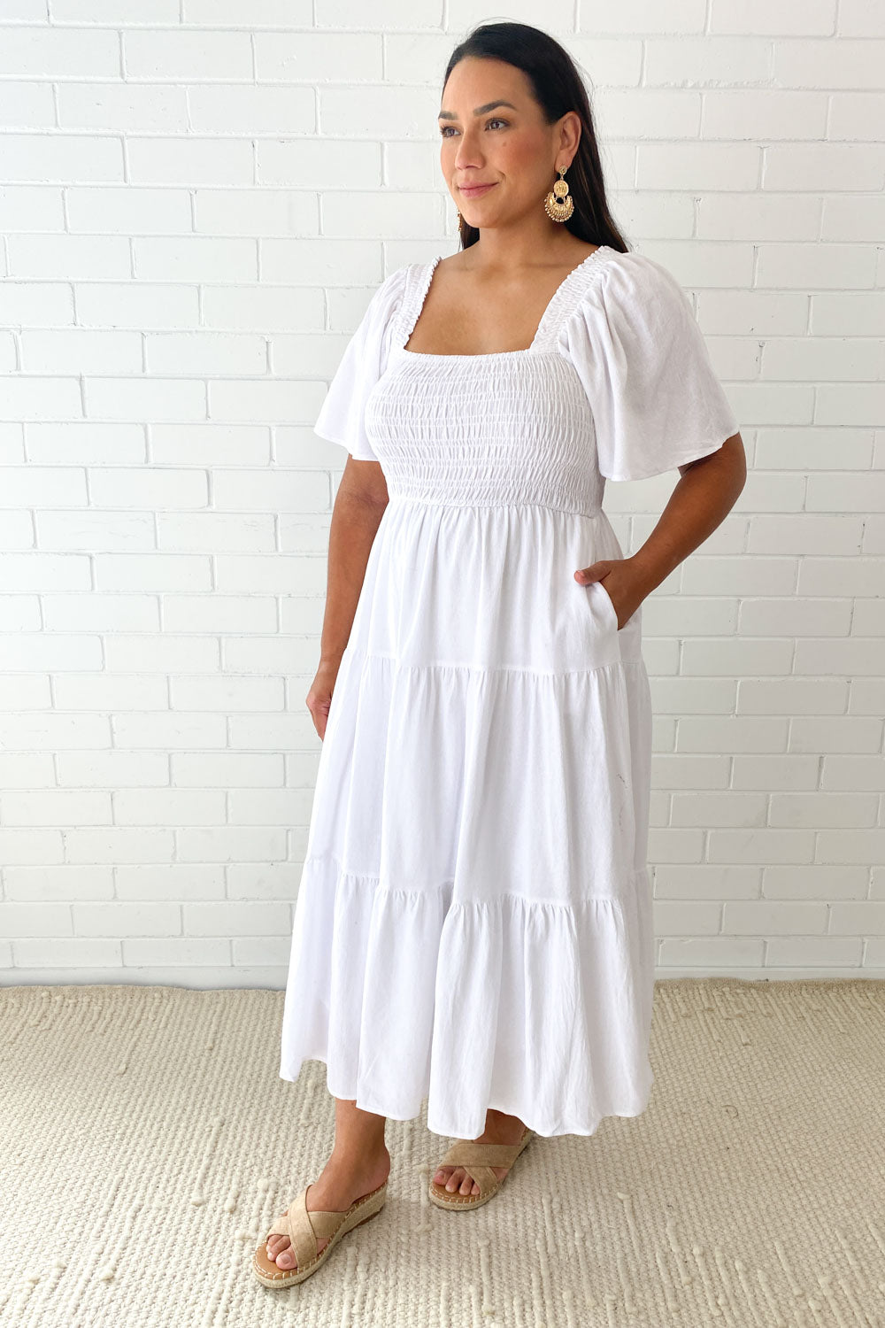 LM | Feminine off-shoulder midi dress