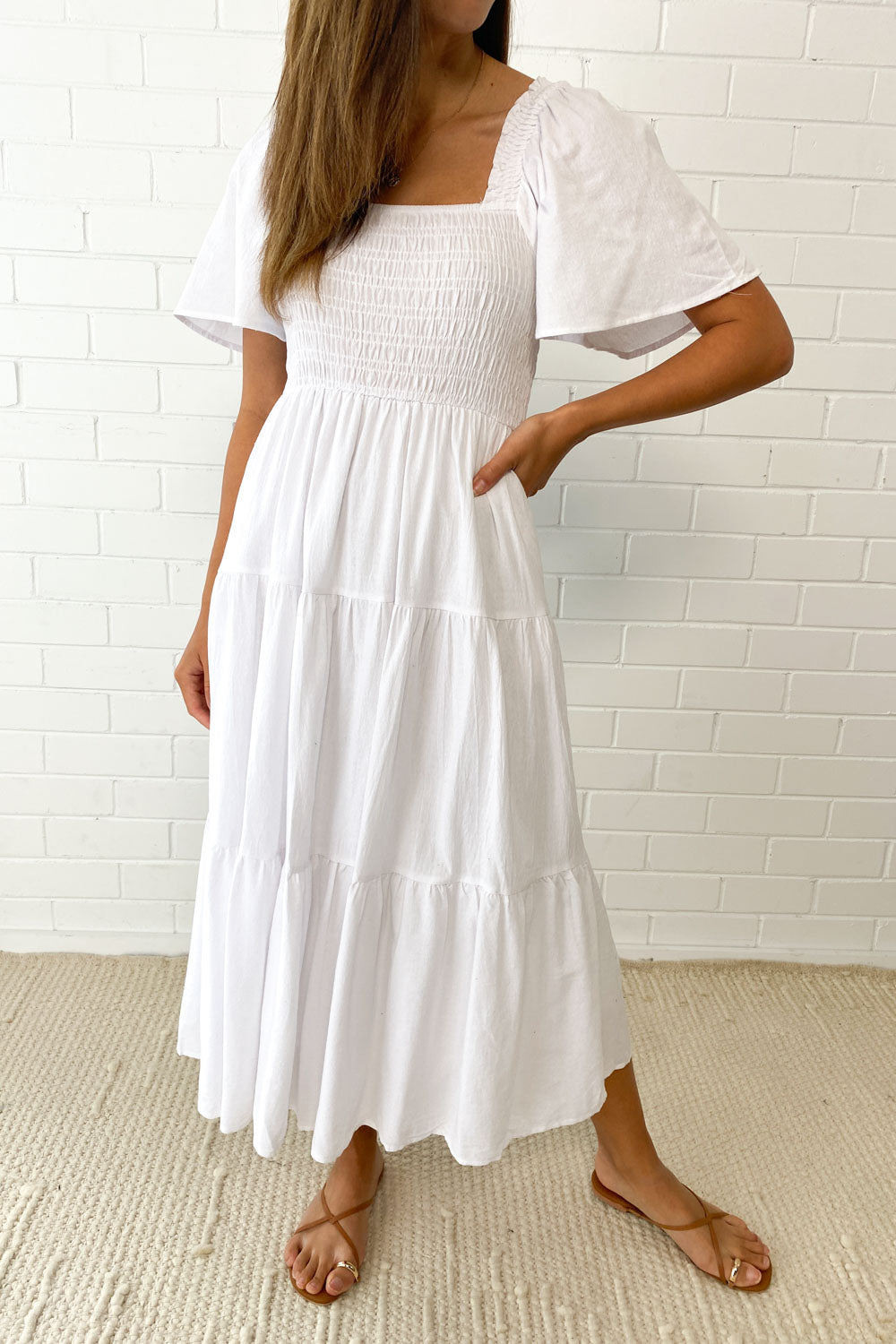 LM | Feminine off-shoulder midi dress