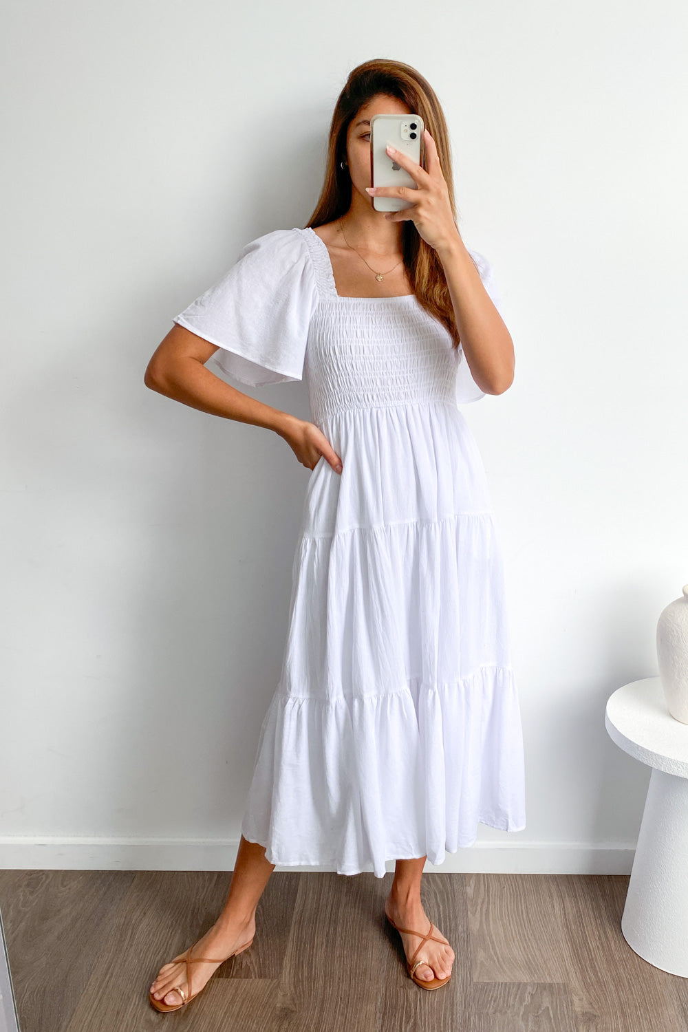 LM | Feminine off-shoulder midi dress