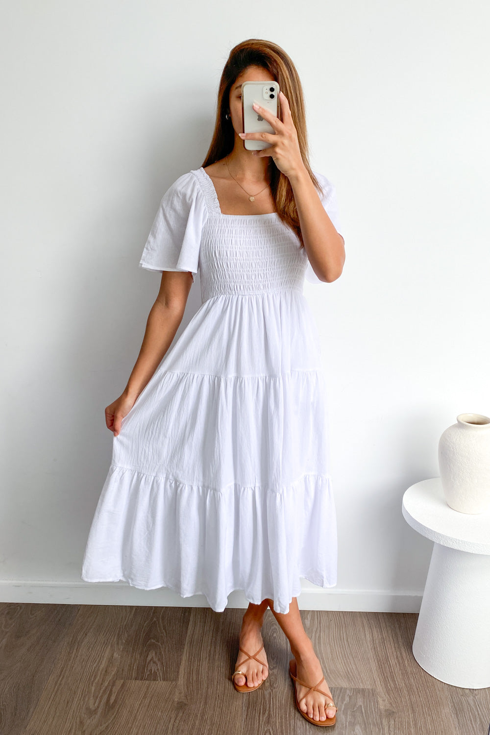 LM | Feminine off-shoulder midi dress