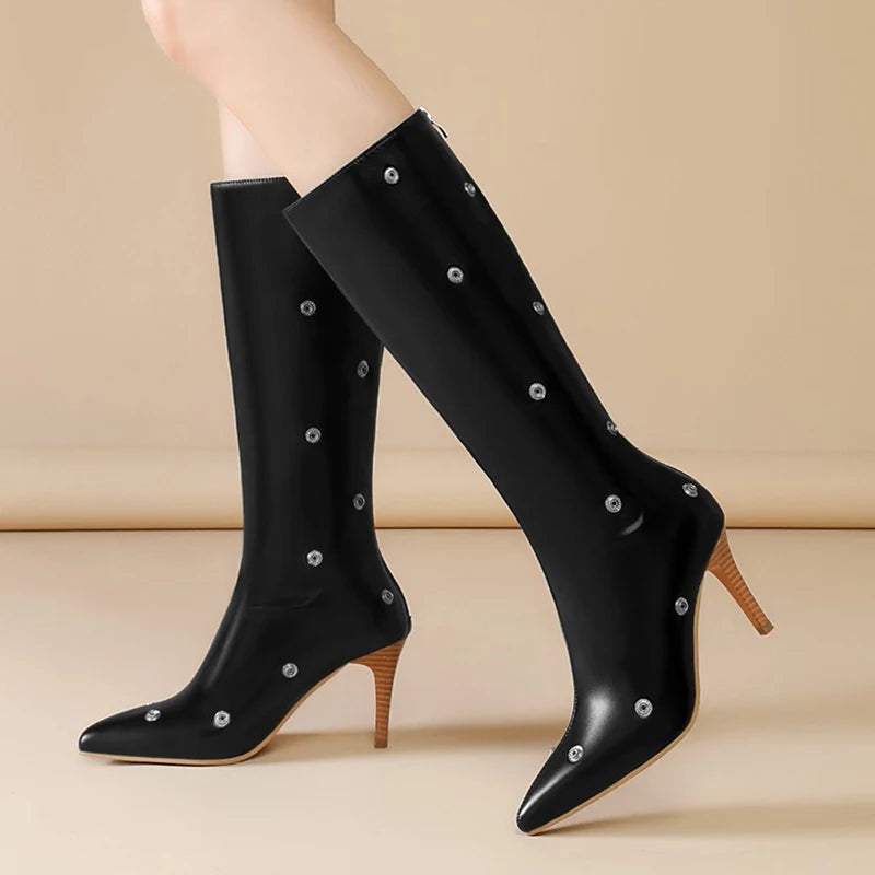 Tailored and Comfortable Orthopedic Boots
