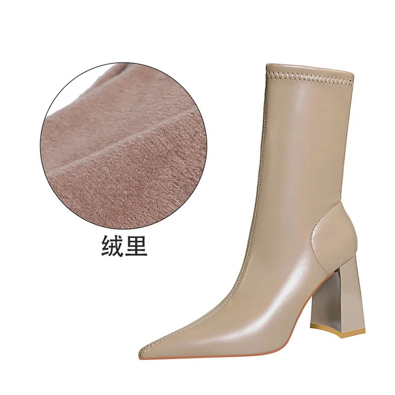 Versatile and Supportive Orthopedic Heels