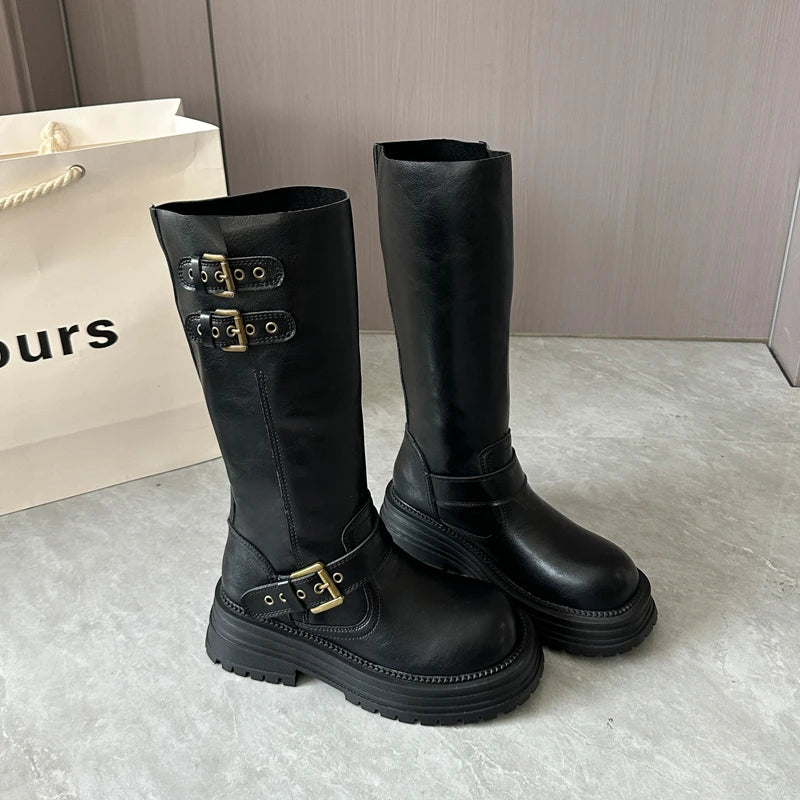 Tailored and Comfortable Orthopedic Heels