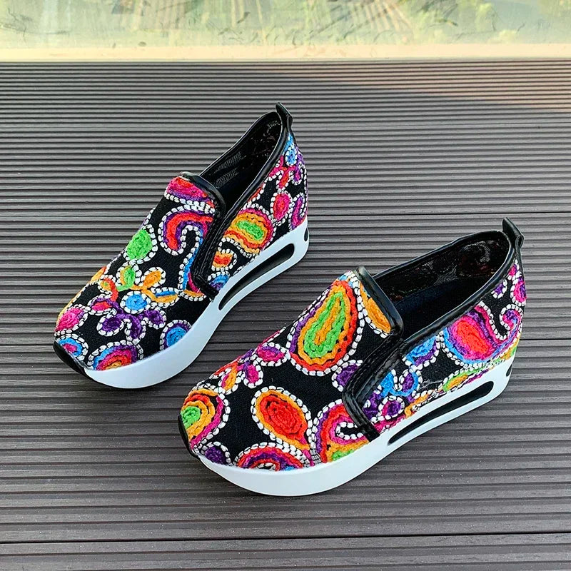 Tailored and Comfortable Orthopedic Sneakers