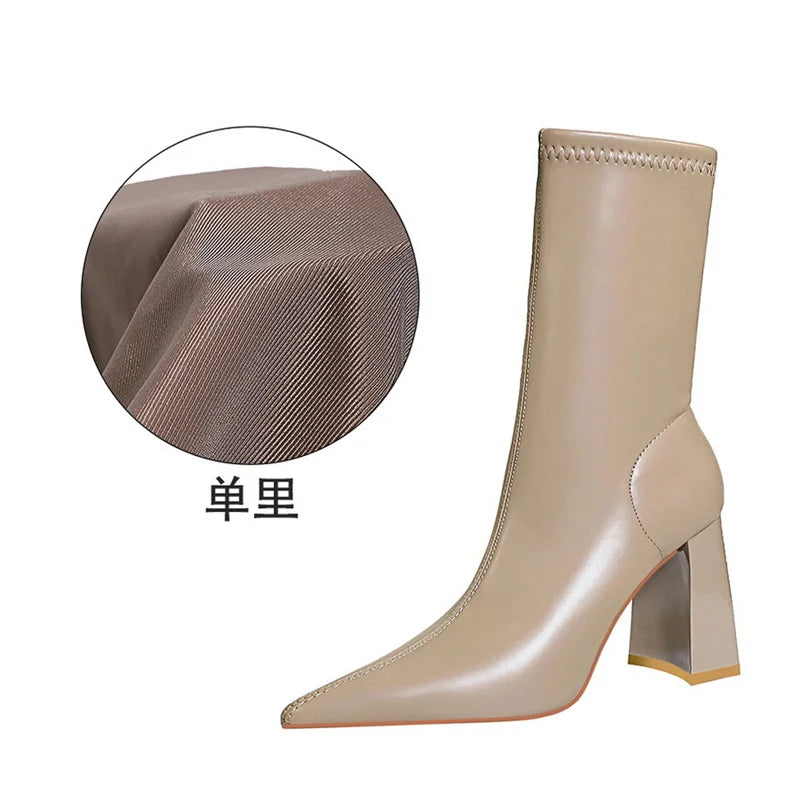 Versatile and Supportive Orthopedic Heels