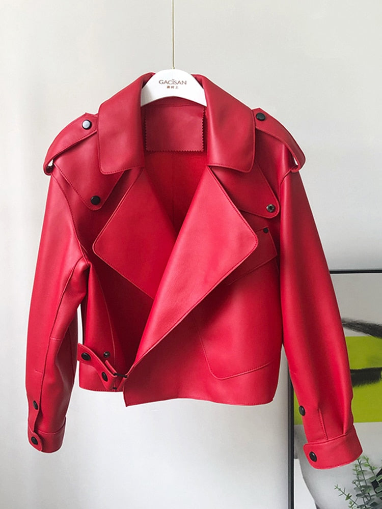 LM | Uncomplicated and trendy coat