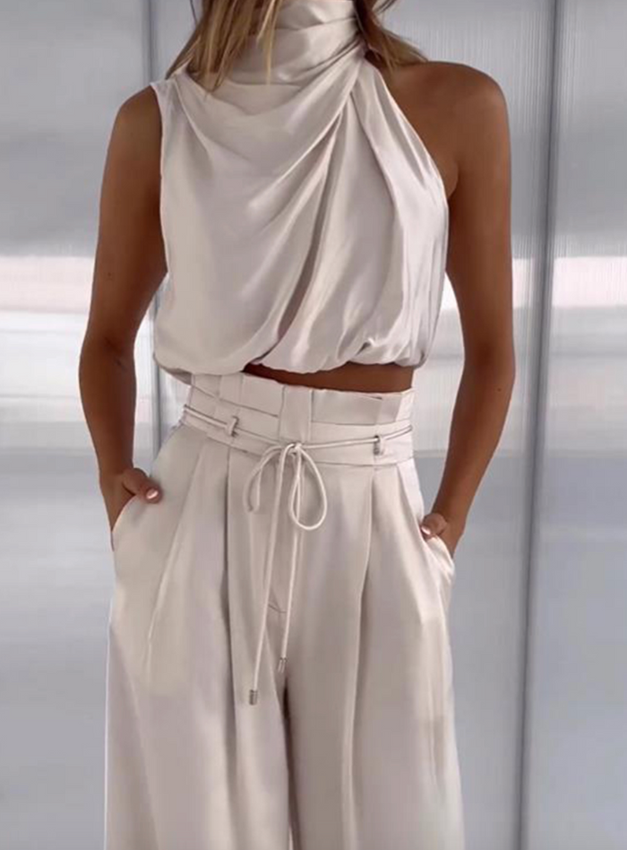 TS | Crop top with halterneck and wide leg set