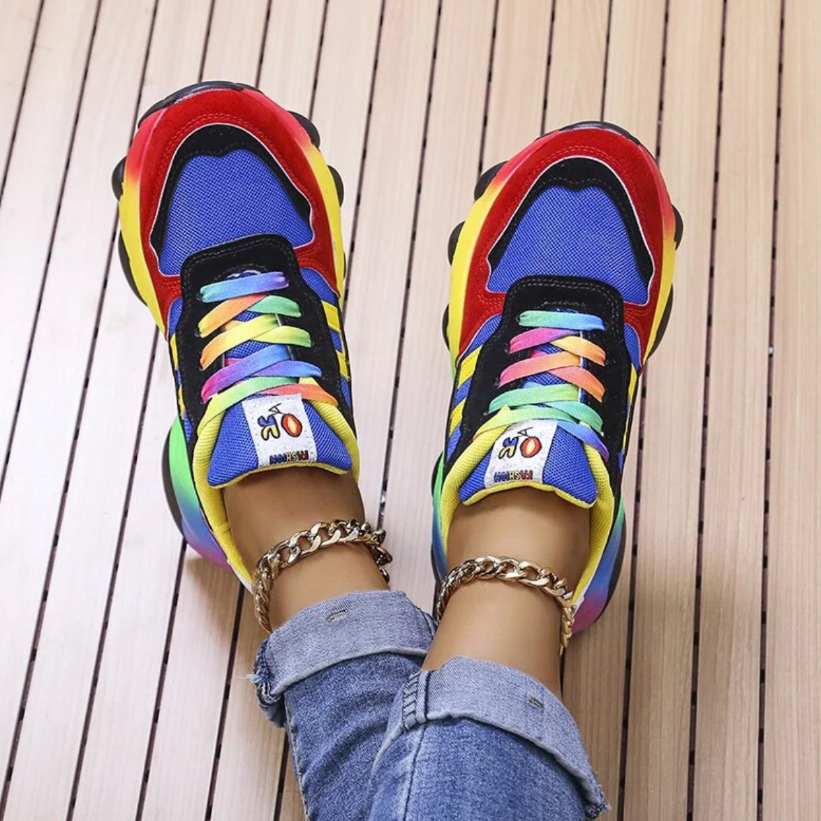 LM | Bold and airy sneakers