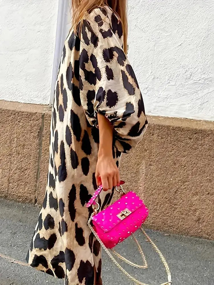 LM | Midi dress with leopard print and three-quarter sleeves