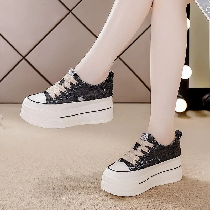 Tailored and Comfortable Orthopedic Sneakers
