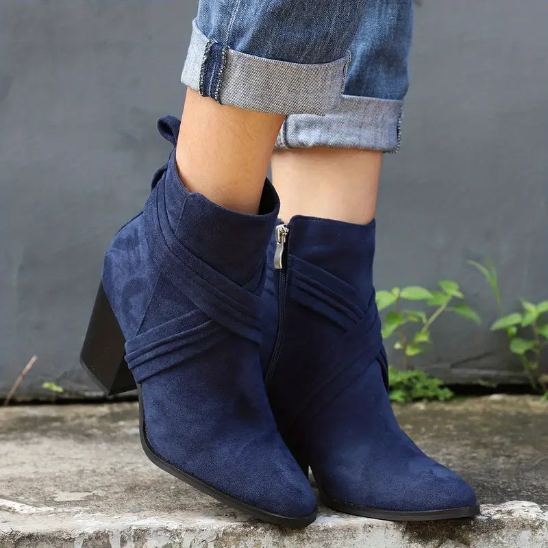 LM | WITH SIDE ZIPPER AND CHUNKY HEELS