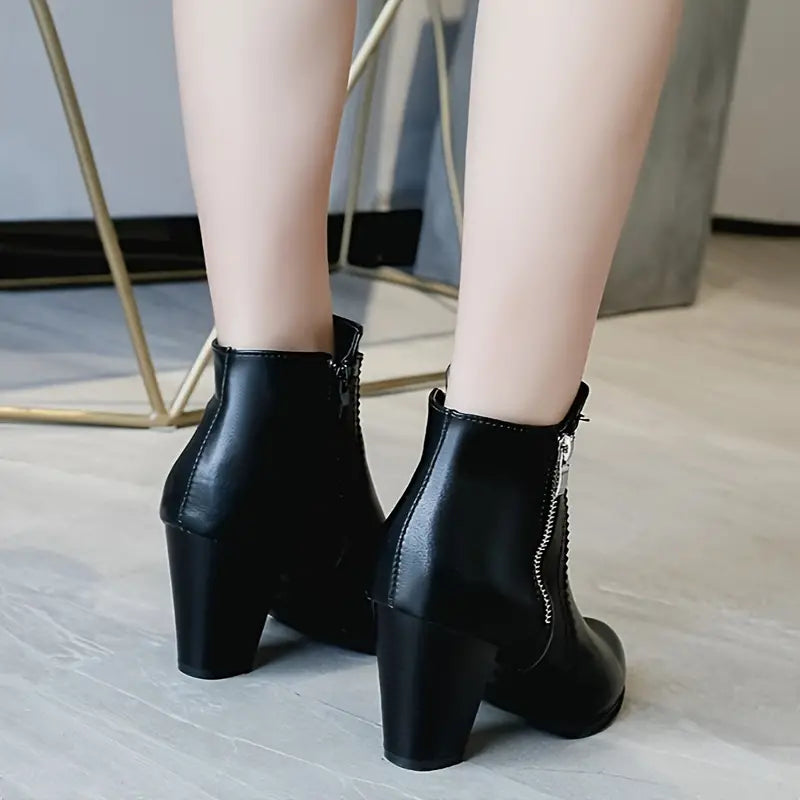 LM | WITH SOFT SOLE AND CHUNKY HEELS