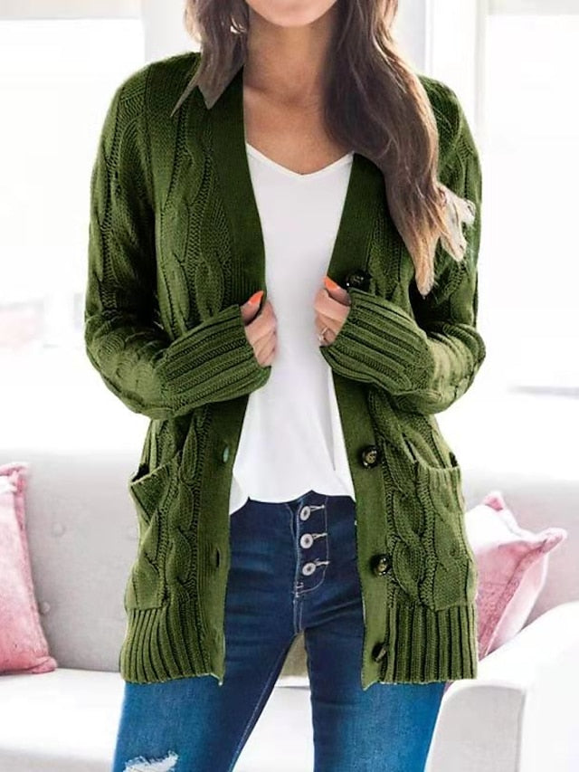 LM | Relaxed and timeless winter cardigan