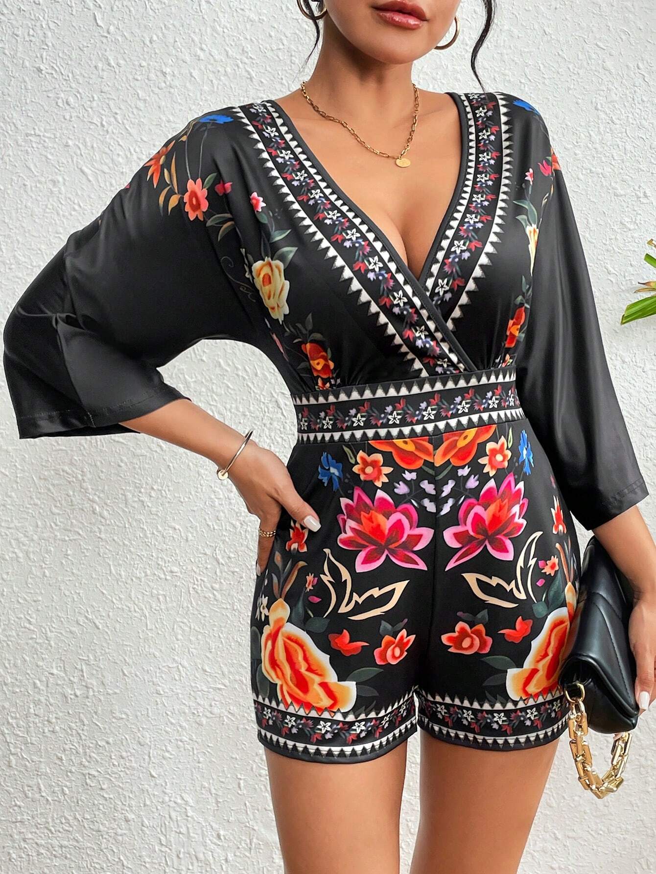 LM | Elegant floral print Romper