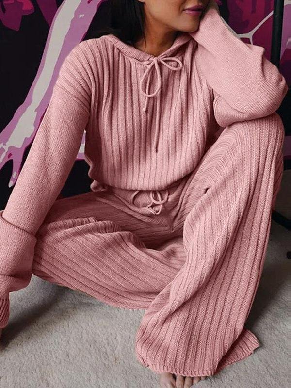 LM | Trendy and elegant winter hoodie