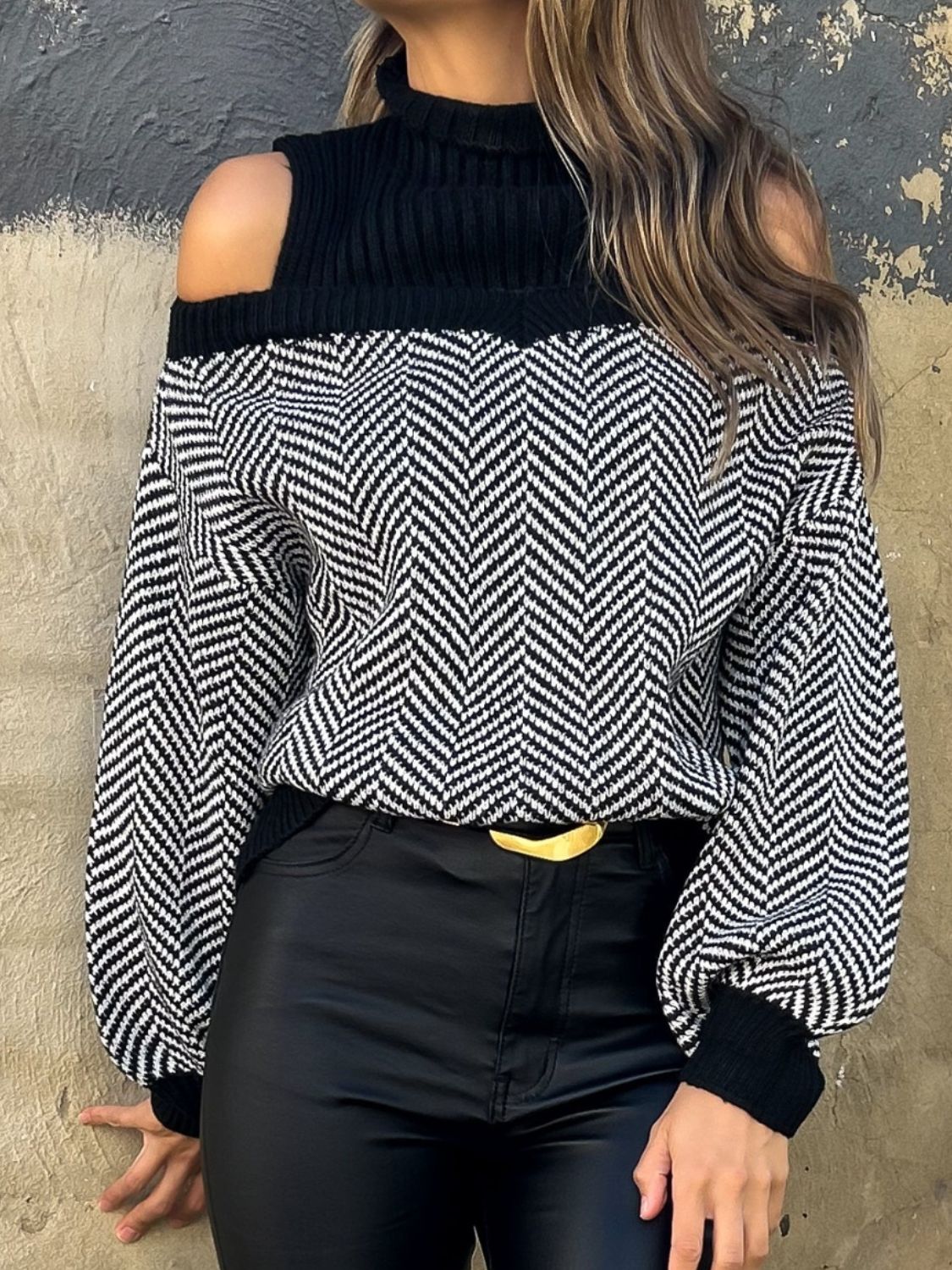 LM | Modern and versatile sweater
