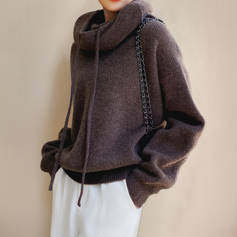 LM | Classic and elegant winter hoodie