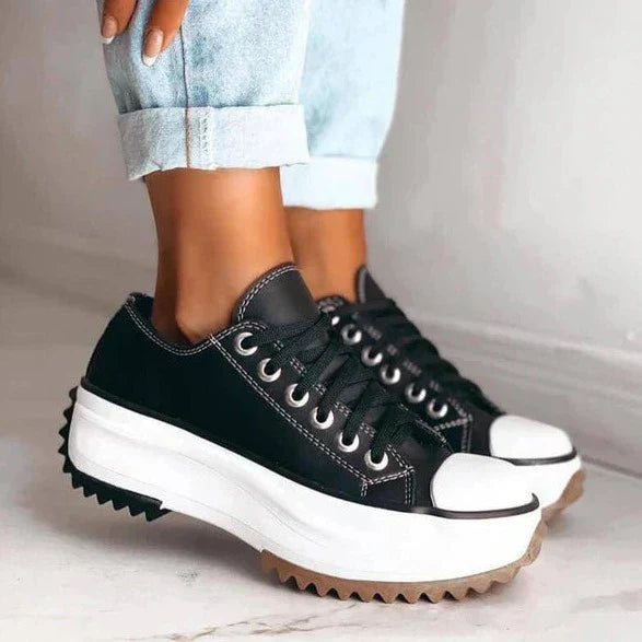 LM | Fashionable, supportive orthopaedic sneakers