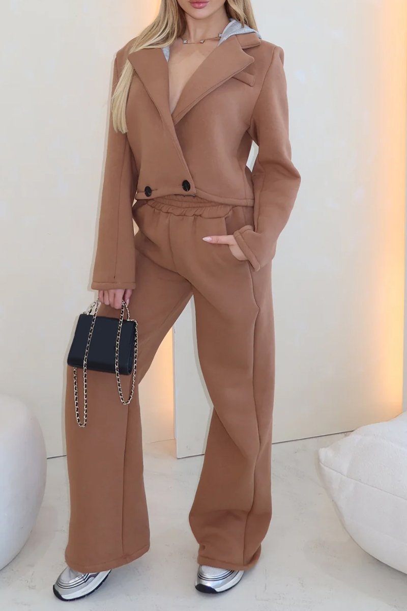 LM | Classic and elegant winter garment