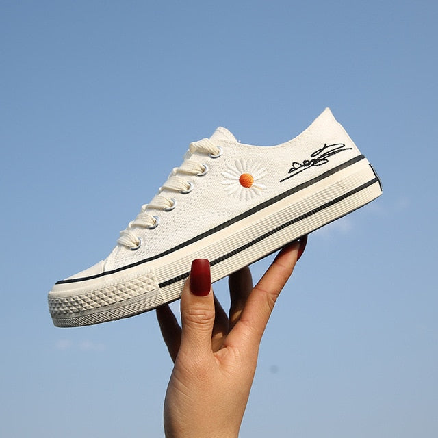 LM | Low Cut with floral print sneakers