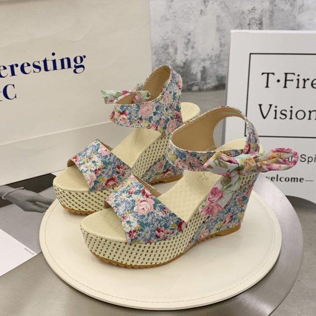LM | Wedges Shoes with heels