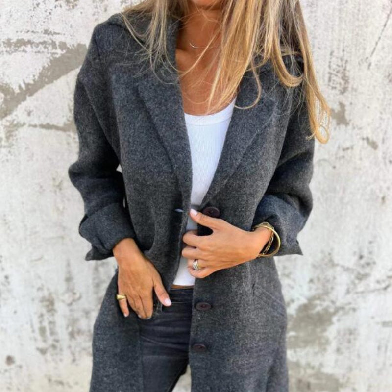 LM | Effortless and chic winter jacket