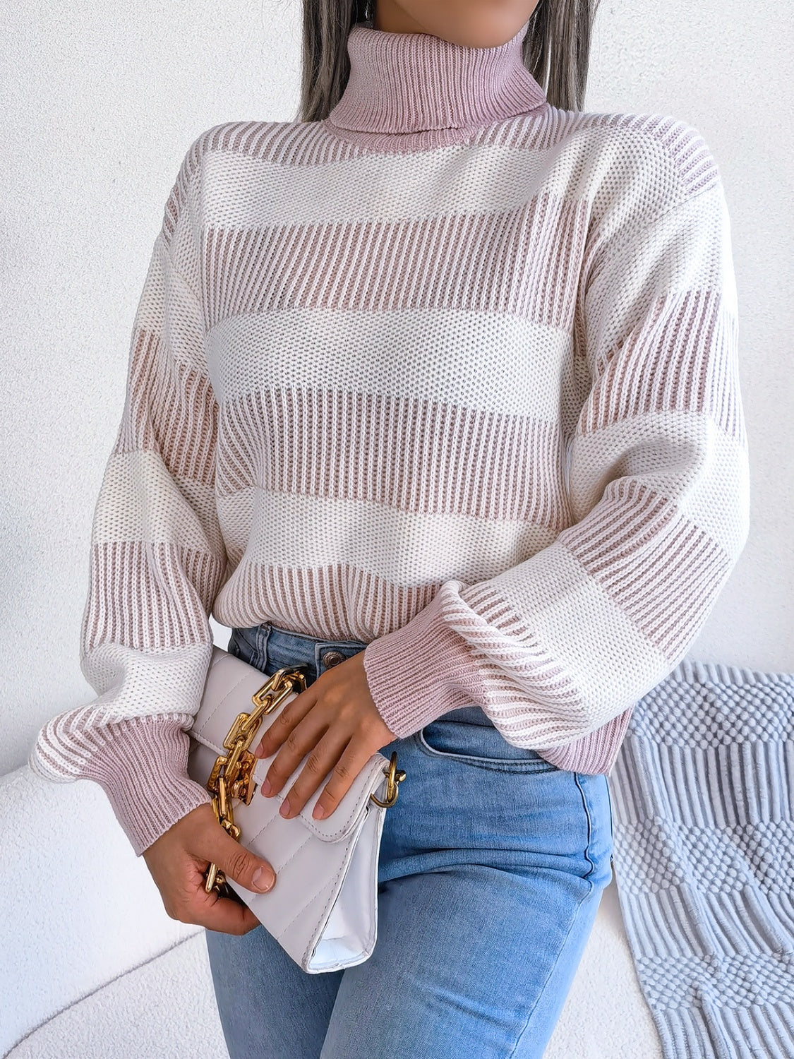 LM | Fashionable and minimalist sweater