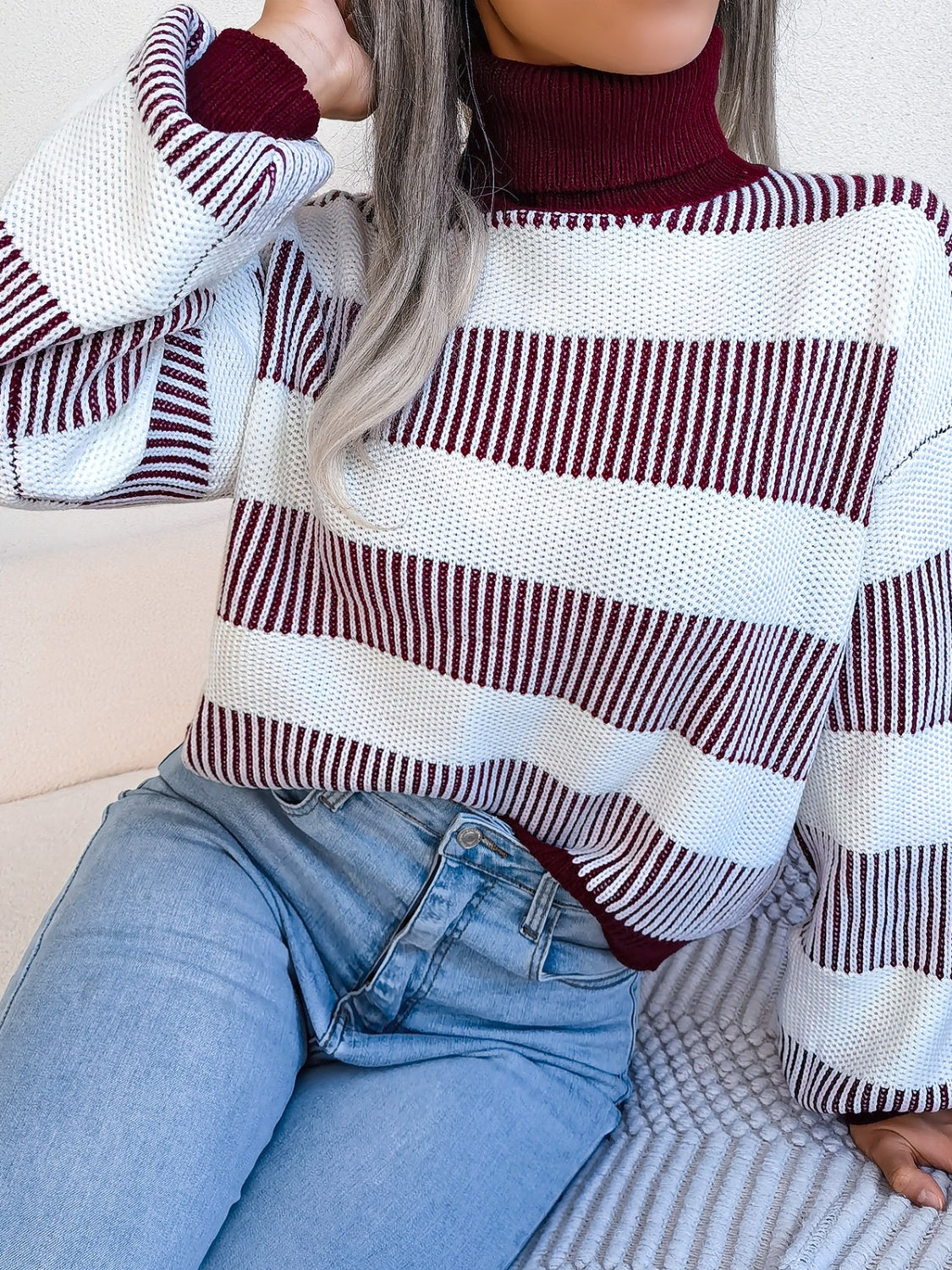 LM | Fashionable and minimalist sweater