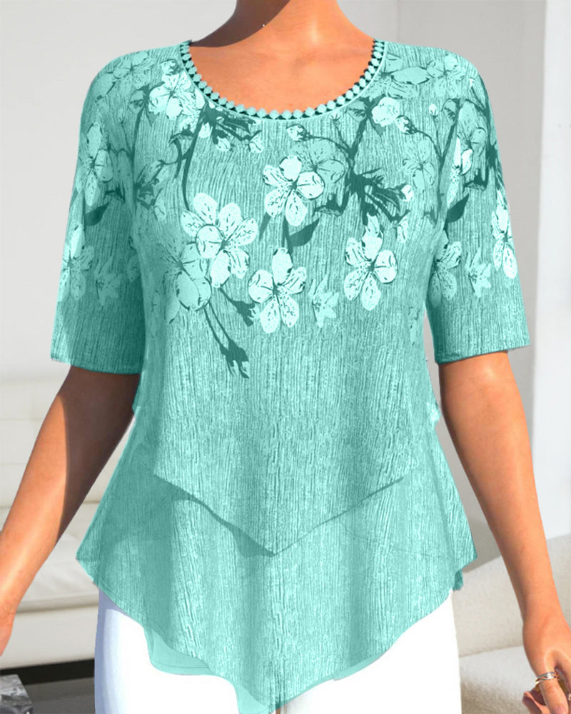 LM | Blouse with floral round neckline and short sleeves