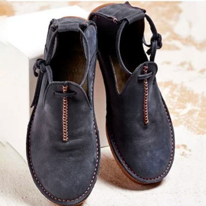 TS | Casual vintage loafers with laces