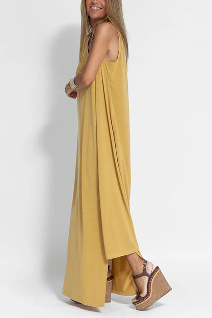 LM | Flawless and free one-shoulder maxi dress with relaxed slit