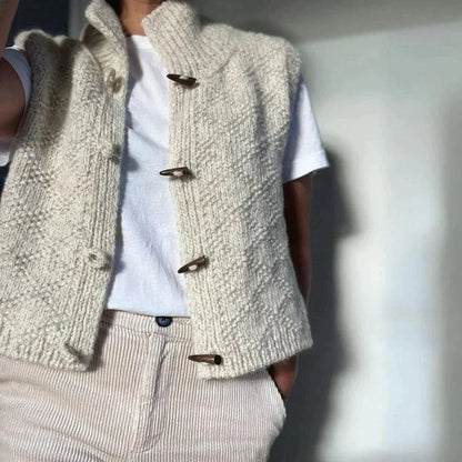 LM | Classic and elegant cardigan for winter