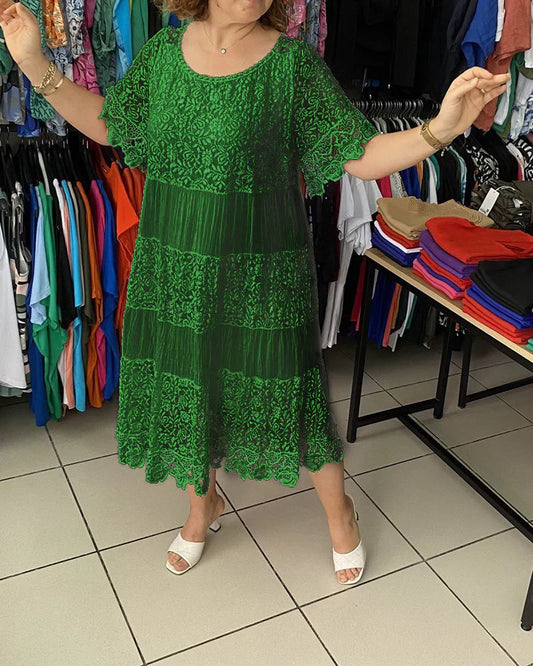 LM | Timeless lace midi dress