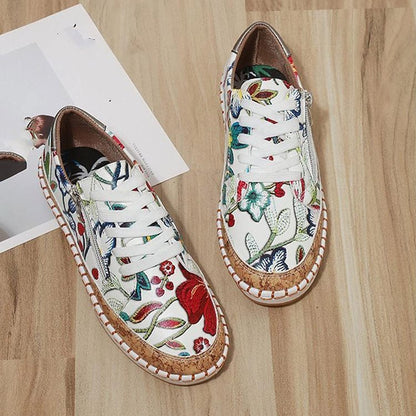 LM | Simple sneakers with flowers