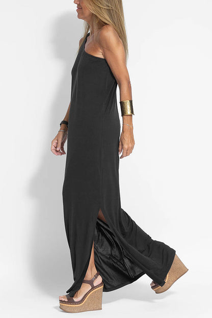 LM | Flawless and free one-shoulder maxi dress with relaxed slit