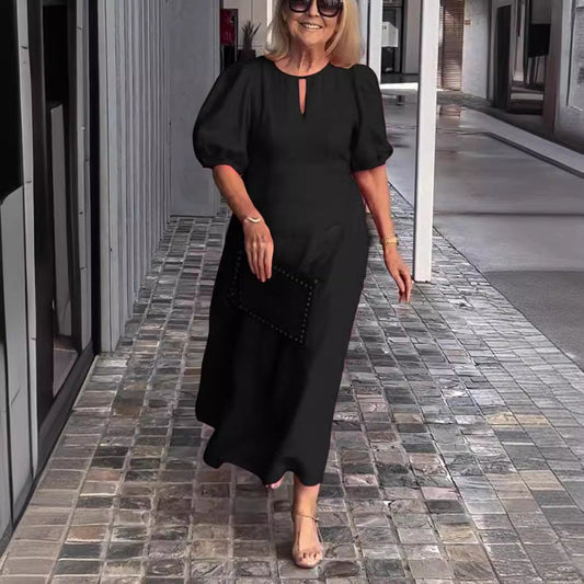 LM | Timelessly chic maxi dress