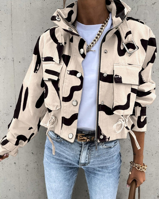 LM | Modern and fashionable coat