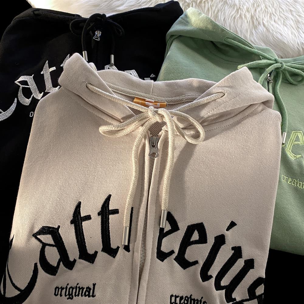 LM | Casual and relaxed winter hoodie